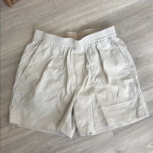 Lululemon Relaxed Fit Men’s Pull On Shorts